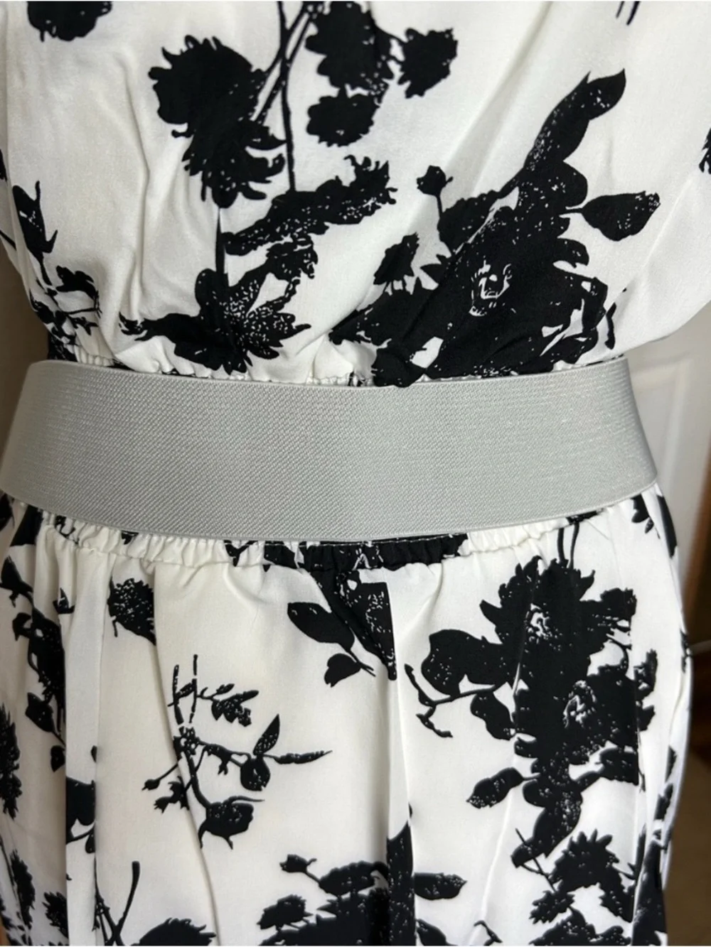 METALLIC Silver Wide Latch Elastic Waist Belt